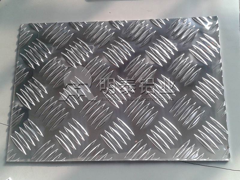 汽車踏板用五條筋50502花紋鋁板 汽車踏板用五條筋50502花紋鋁板